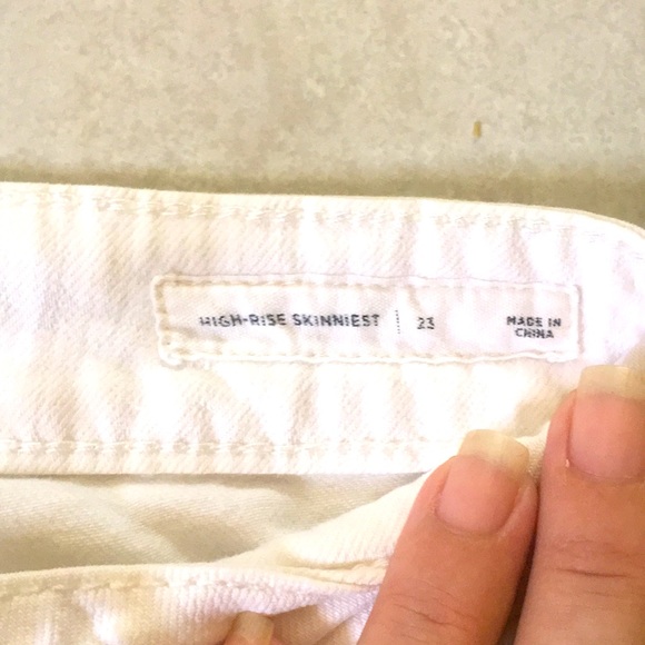 WHITE HW JEANS - Picture 8 of 9